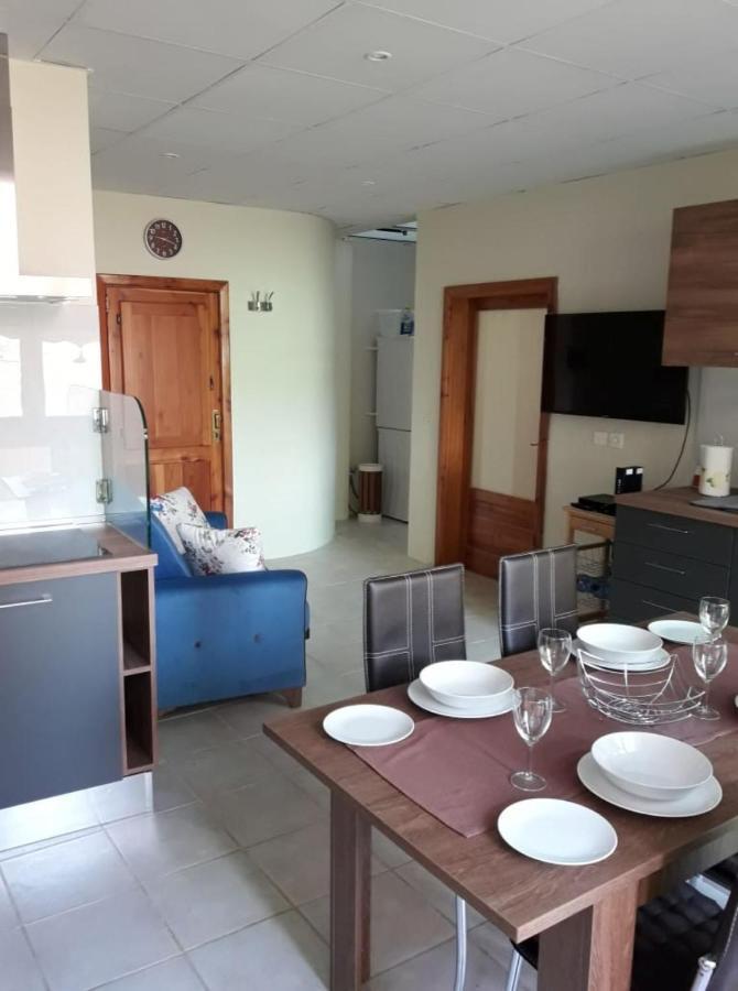 ビクトリア85 Palma Livingアパートメント エクステリア 写真