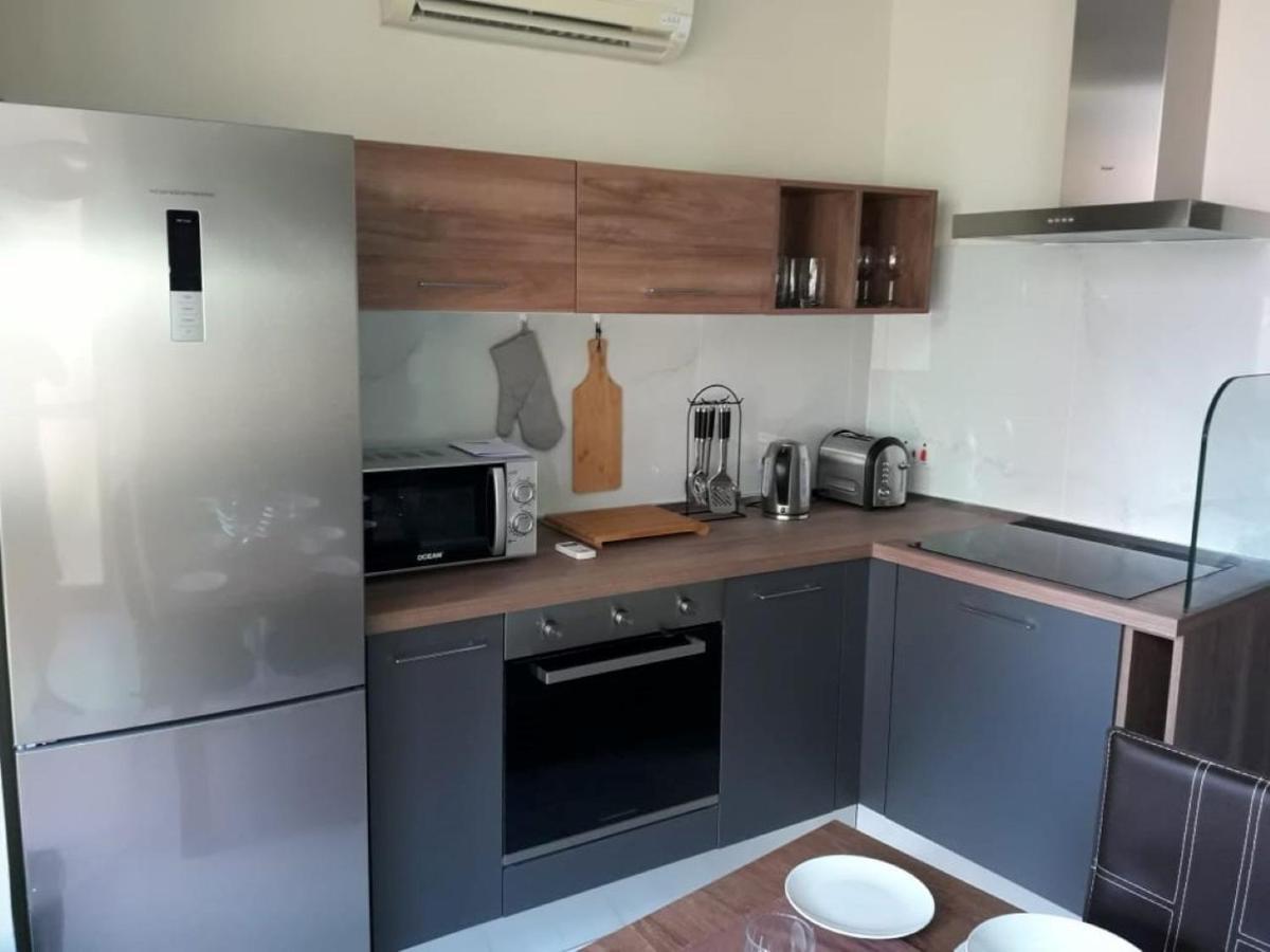ビクトリア85 Palma Livingアパートメント エクステリア 写真