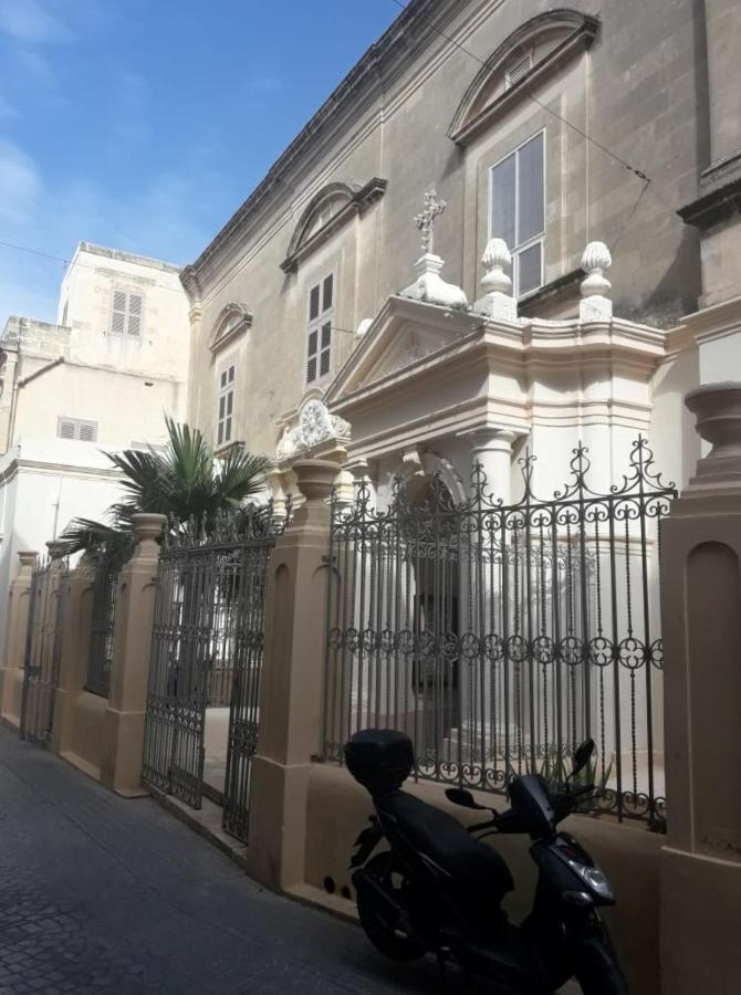 ビクトリア85 Palma Livingアパートメント エクステリア 写真